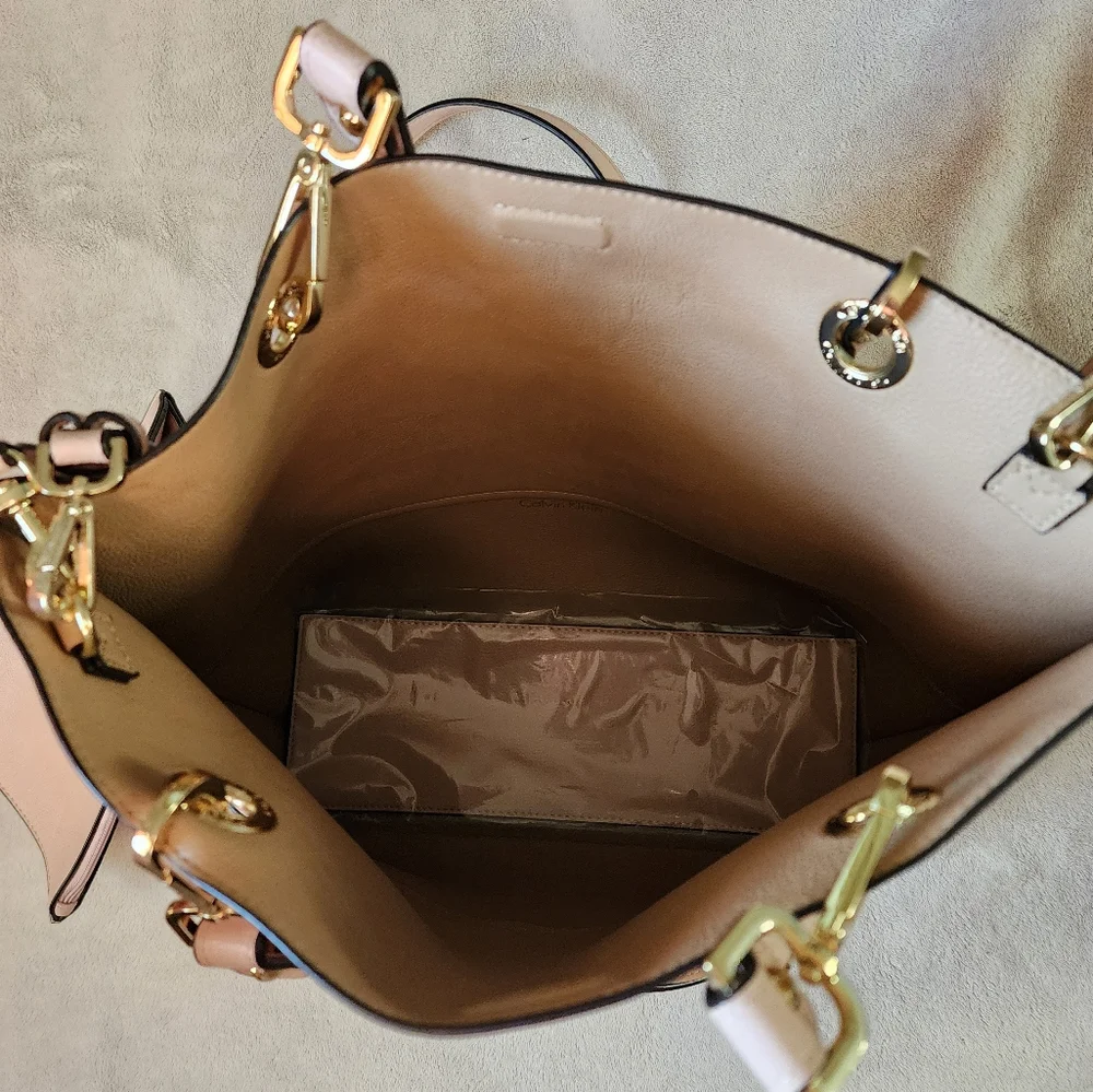 New Calvin Klein Pale Pink Leather R-kitote Tote Bag Gold Wardware